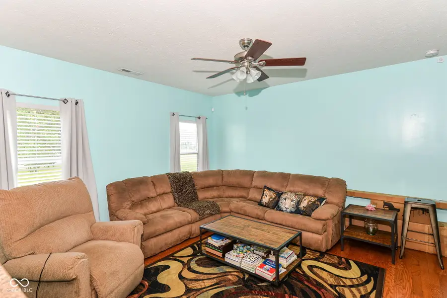 4727 Deacon Lane, Indianapolis, IN 46237 - Image #3