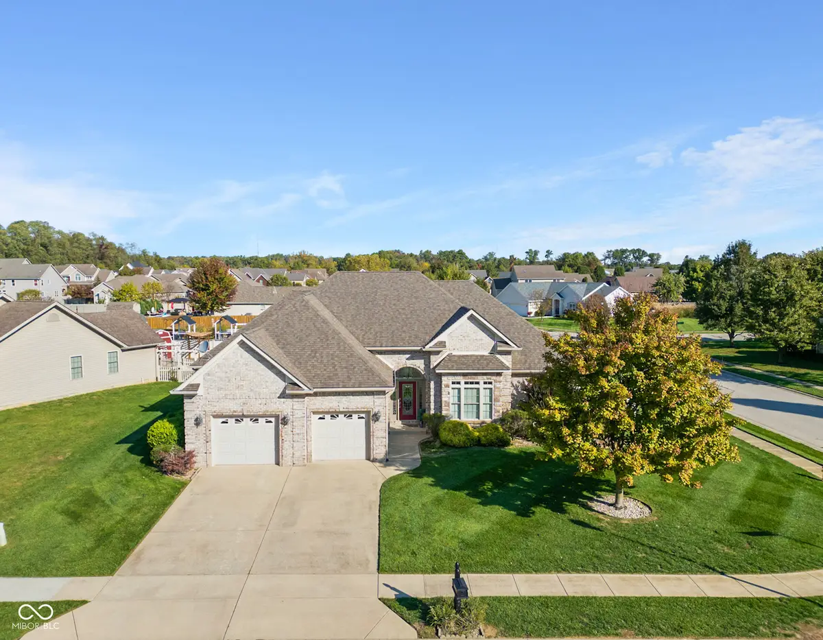 2812 Sunflower Court, Columbus, IN 47201 - Image #1