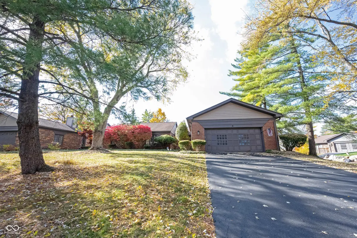 5344 Thicket Hill Lane, Indianapolis, IN 46226 - Image #1