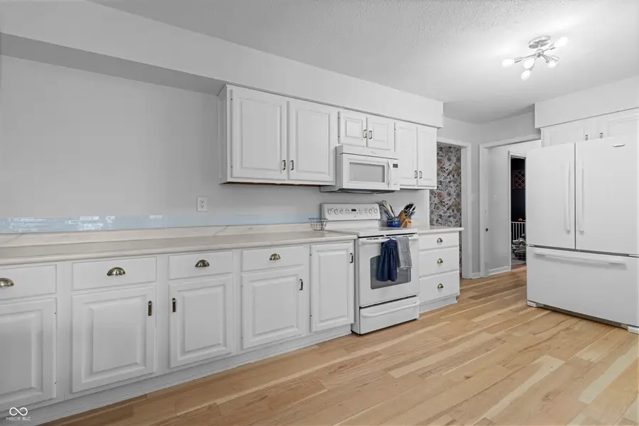 895 Briar Patch Lane, Greenwood, IN 46142 - Image #3