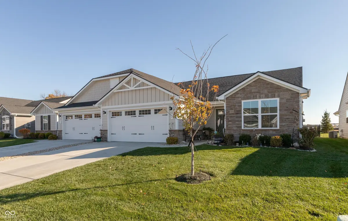 79 Gnarled Oak Lane, Whiteland, IN 46184 - Image #1