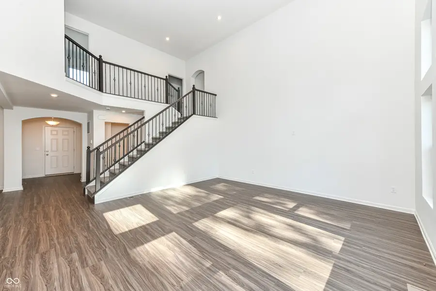 6903 Oakdale Ln, Avon, IN 46123 - Image #2