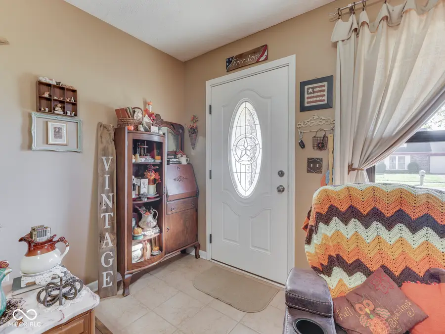 510 Greensprings Drive, Whiteland, IN 46184 - Image #3