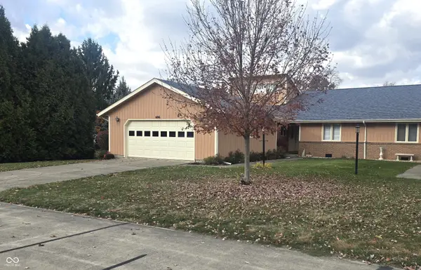 606 S Buckingham Court #8-B, Anderson, IN 46013