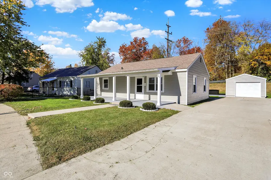 304 Sunset Drive, Shelbyville, IN 46176 - Image #2