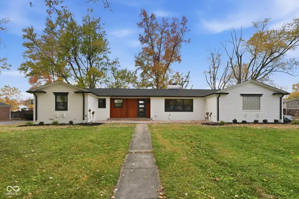 6828 Grosvenor Place, Indianapolis, IN 46220