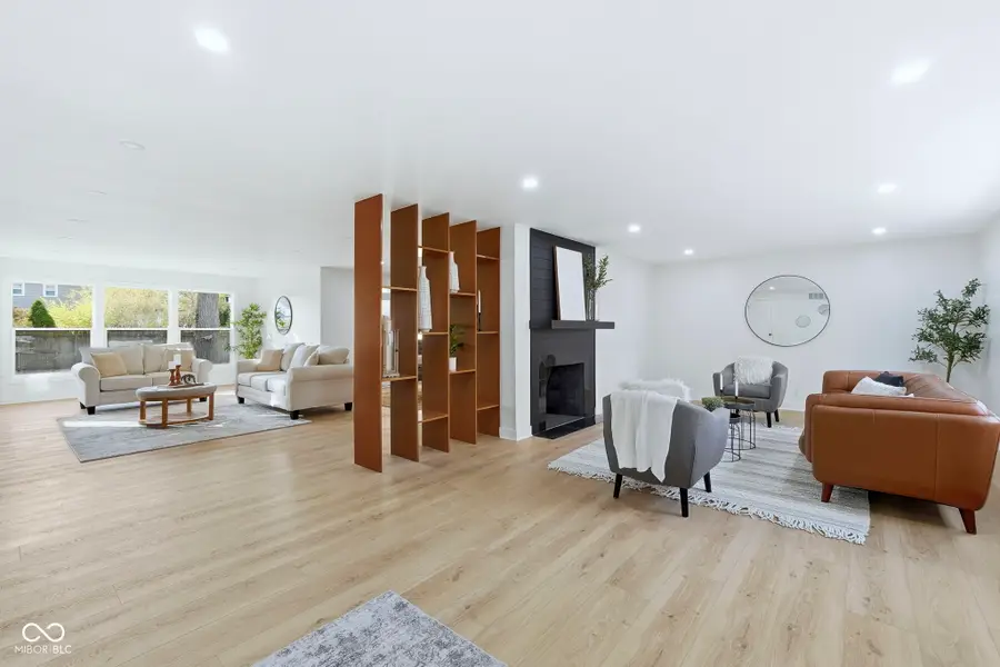 6828 Grosvenor Place, Indianapolis, IN 46220 - Image #3