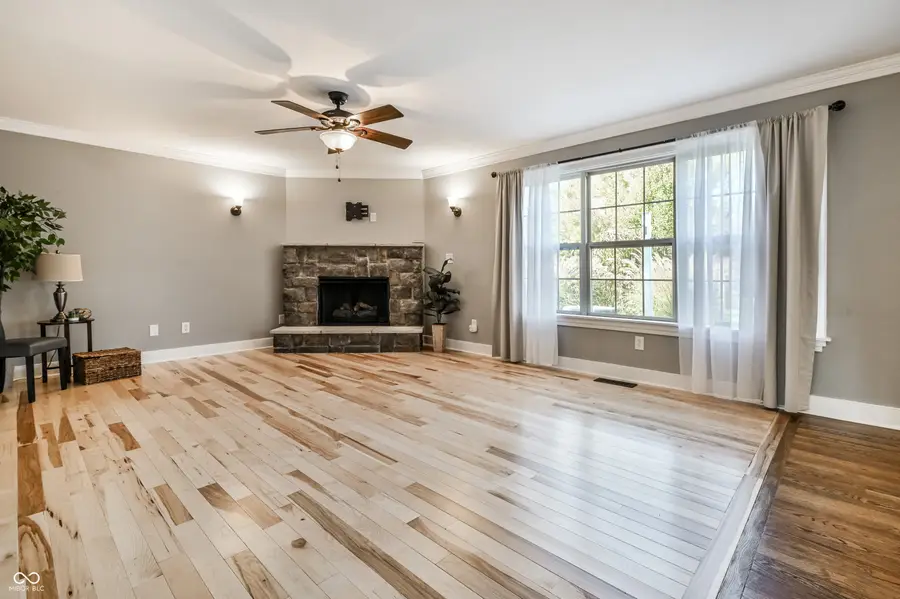 3866 S Cedar Creek Way, New Palestine, IN 46163 - Image #3