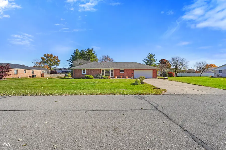 492 Manor Drive, Seymour, IN 47274 - Image #2