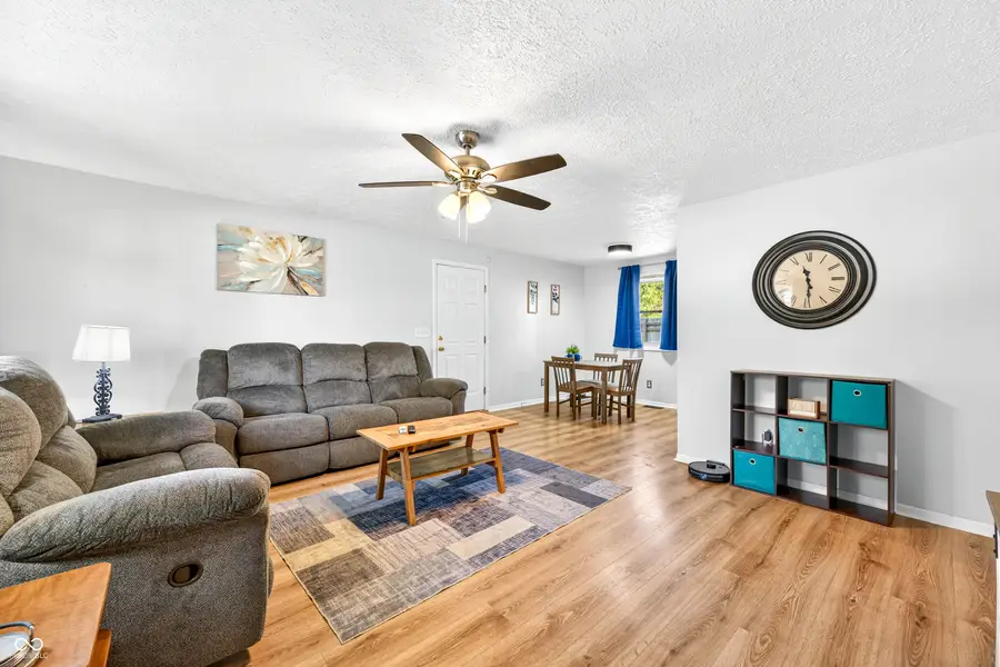 656 Berkshire Drive, Seymour, IN 47274 - Image #2