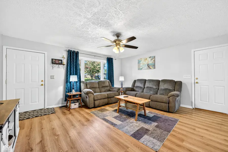 656 Berkshire Drive, Seymour, IN 47274 - Image #3