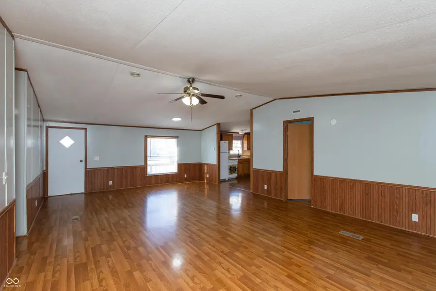 424 Cara Court, Seymour, IN 47274 - Image #3