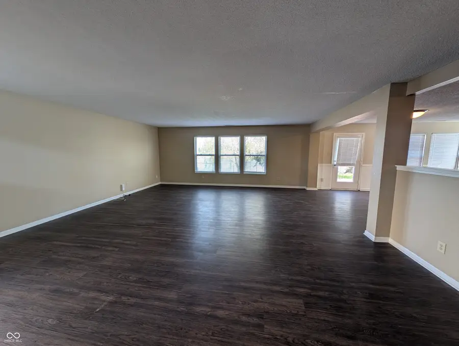 2103 Cedarmill Drive, Franklin, IN 46131 - Image #2