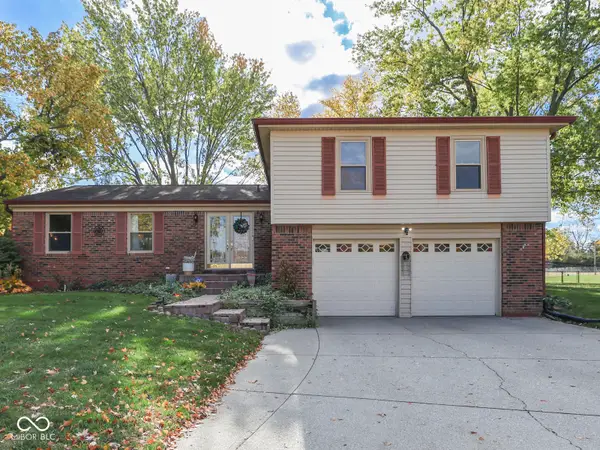 8438 Ainsley Circle, Indianapolis, IN 46256