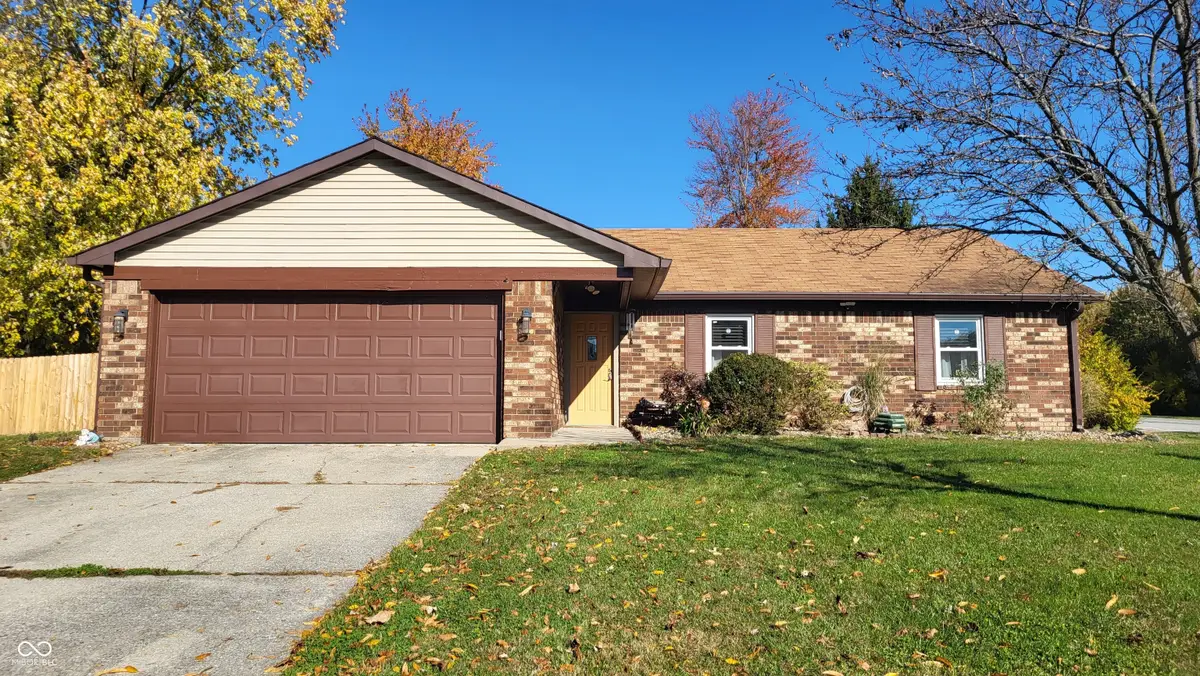 6932 Turnberry Way, Indianapolis, IN 46237 - Image #1
