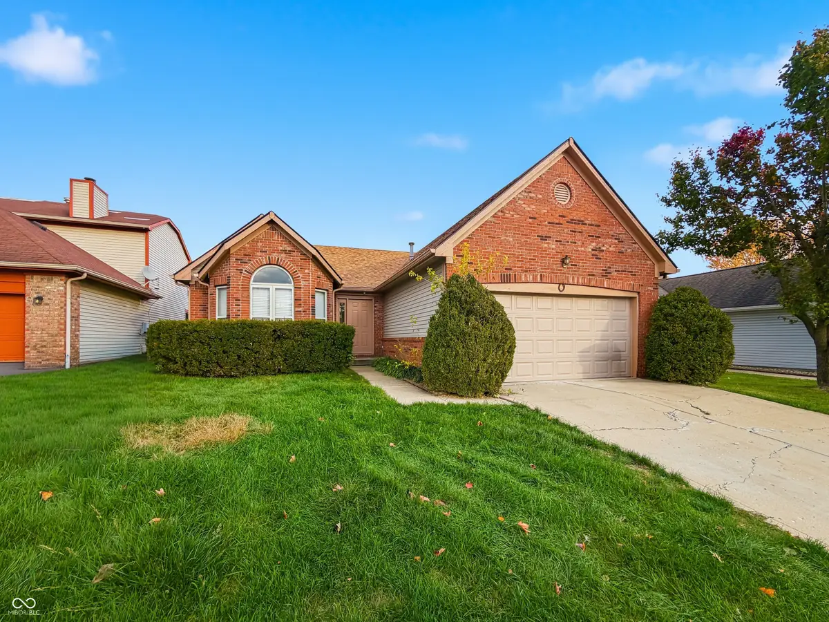 1547 Parkthorne Drive, Indianapolis, IN 46229 - Image #1