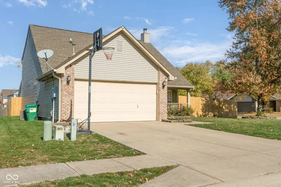 760 Rose Lane, Brownsburg, IN 46112 - Image #2
