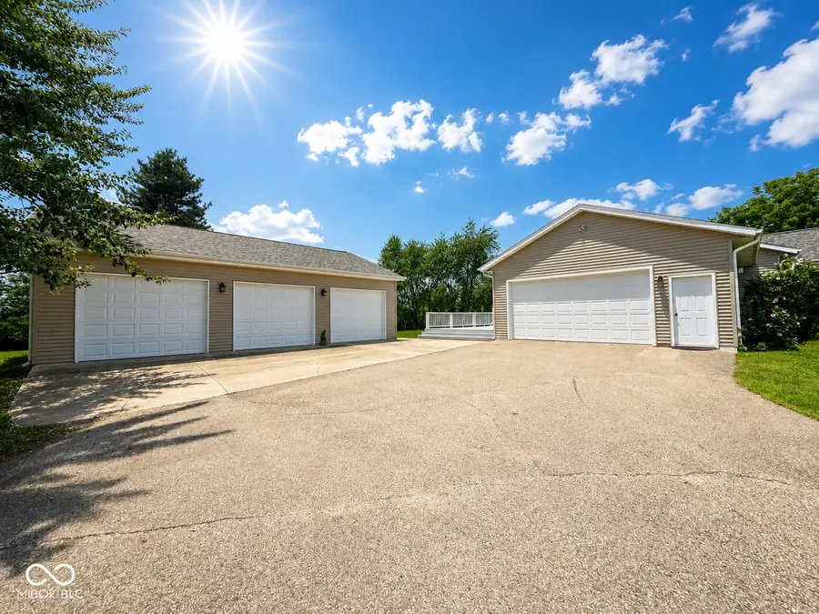 201 Janeway Drive, Veedersburg, IN 47987 - #3