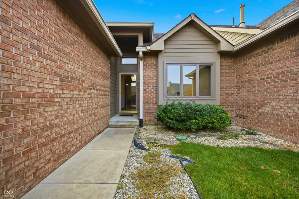 681 Cottage Lane, Greenwood, IN 46143