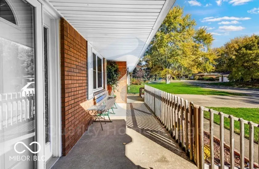 8208 Valley Estates Drive, Indianapolis, IN 46227 - Image #3