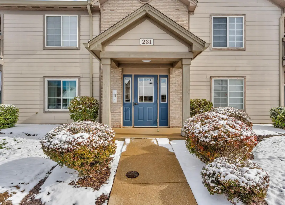 231 Legends Creek Way #102, Indianapolis, IN 46229 - Image #1