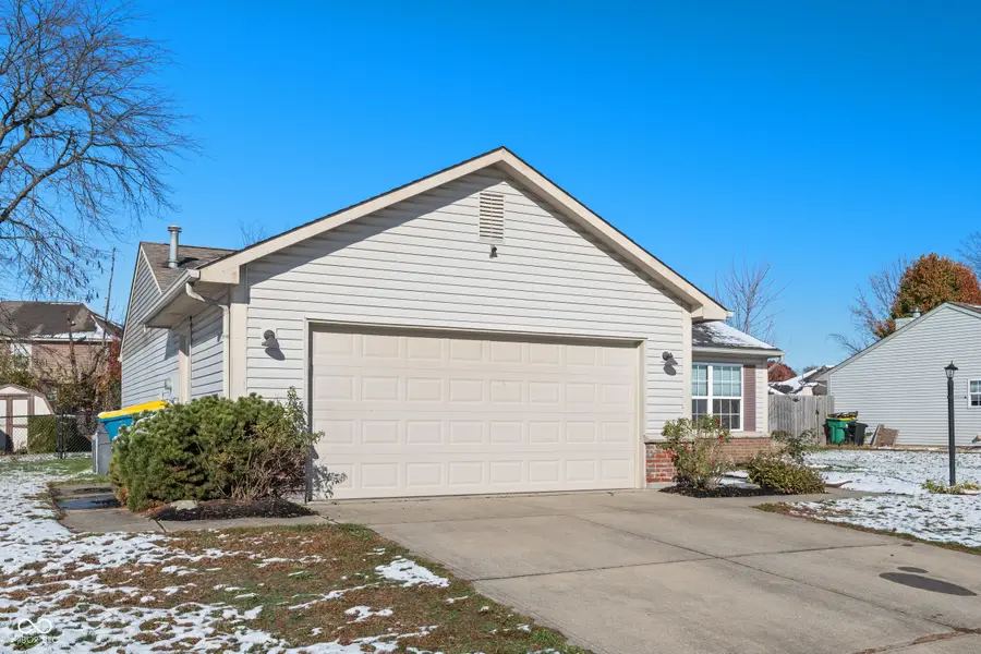 7281 Woodside Drive, Avon, IN 46123 - Image #2