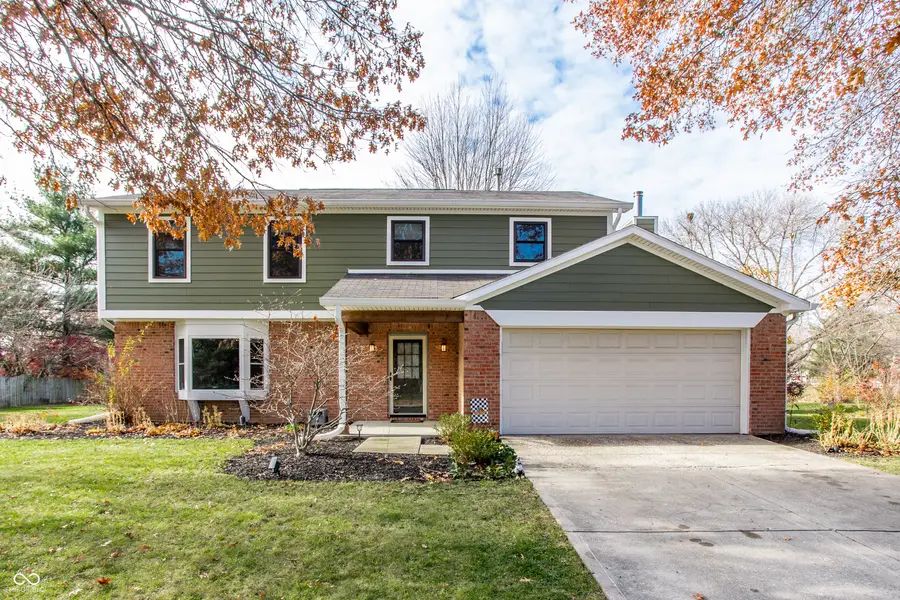 10 Danbury Court, Zionsville, IN 46077 - Image #2