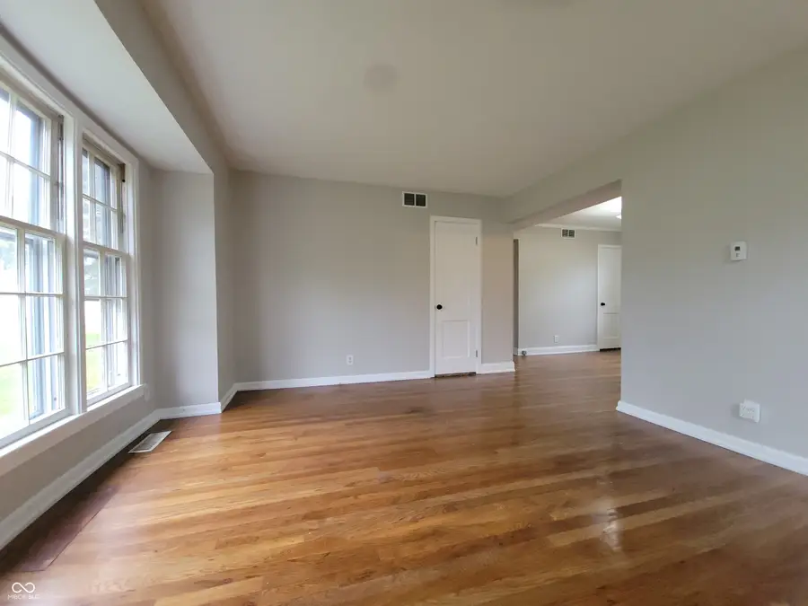 1305 Court Street, Columbus, IN 47201 - #2