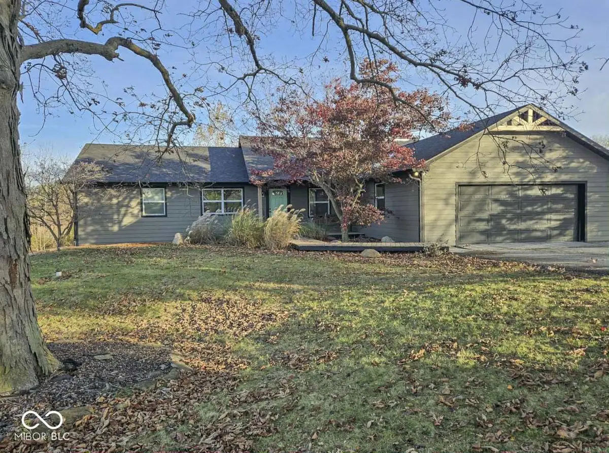 2812 E County Road 100 N, Danville, IN 46122 - Image #1