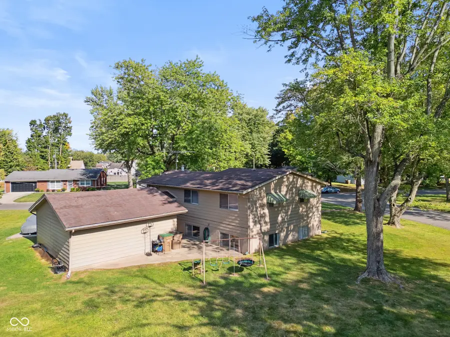 3042 Fairlawn Drive, Columbus, IN 47203 - Image #3