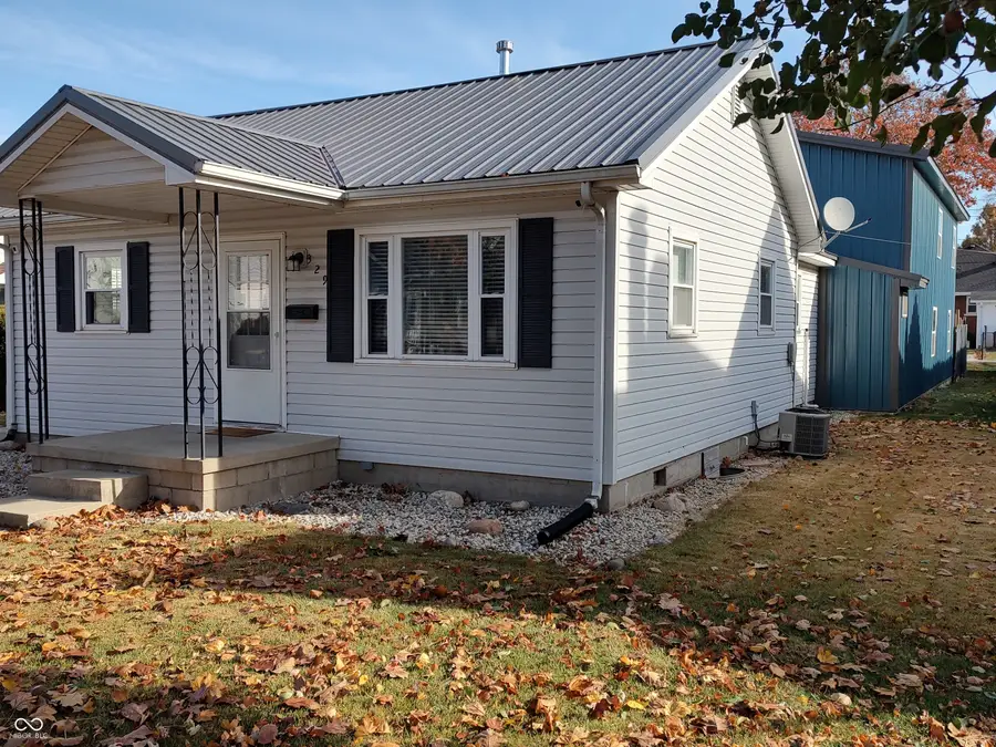329 Columbia Avenue, Tipton, IN 46072 - Image #2