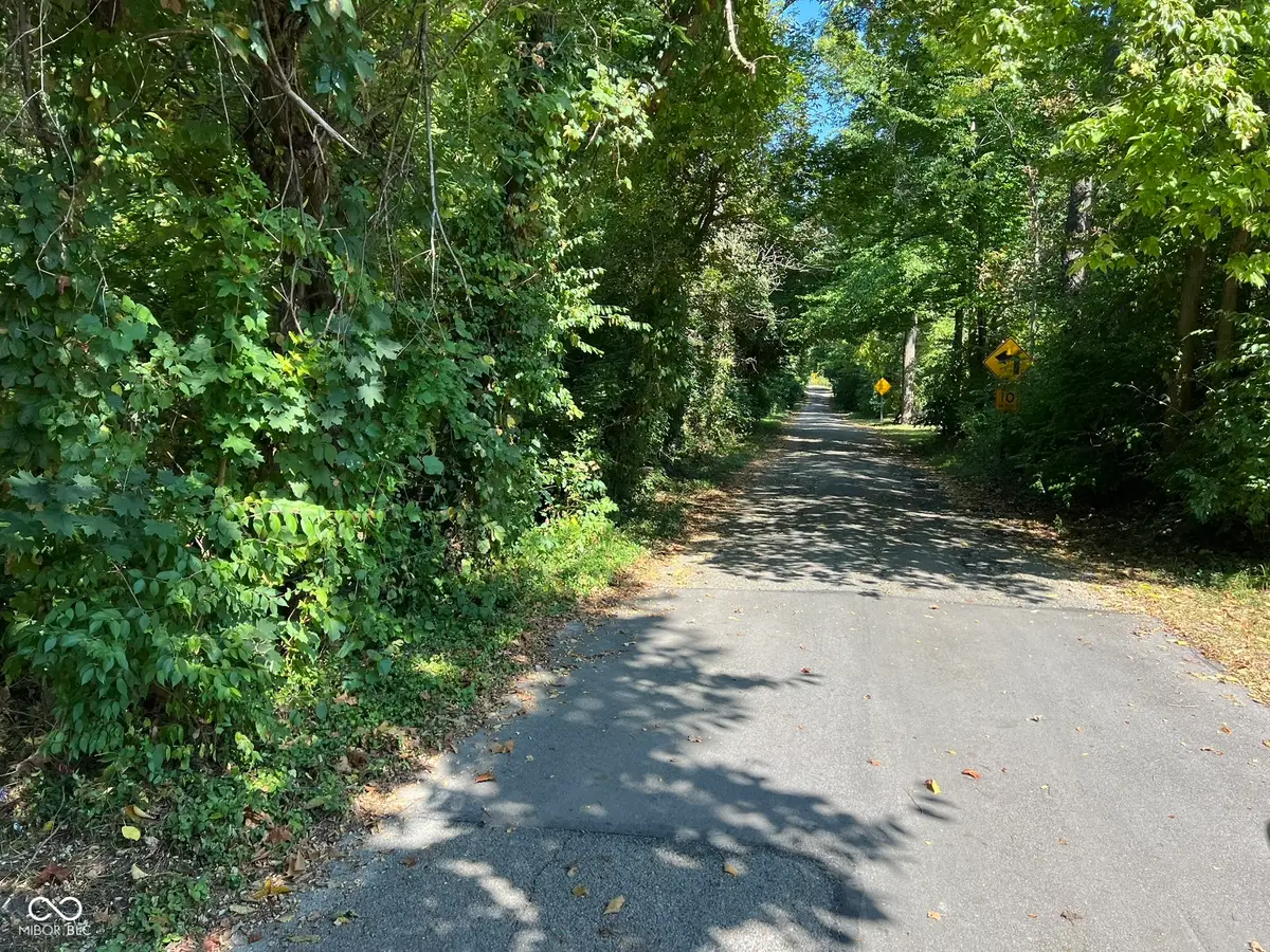 2913 Crooked Creek Parkway W, Indianapolis, IN 46268 - Image #1