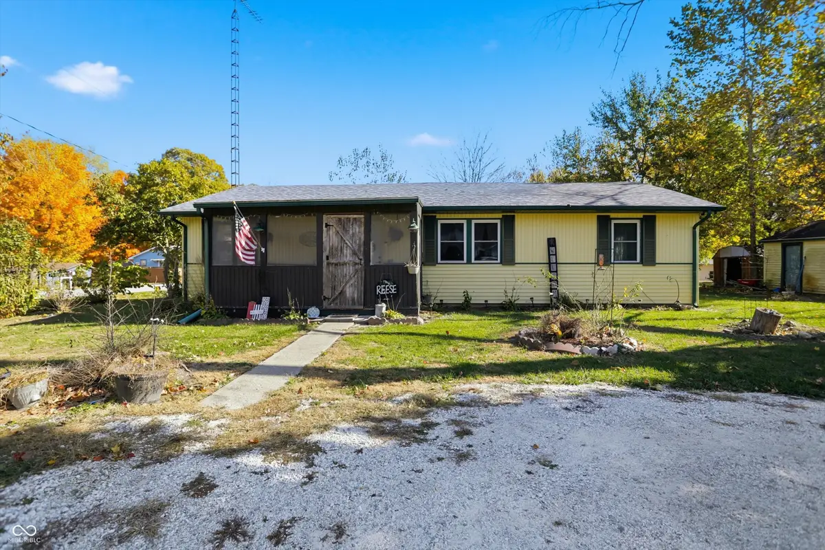 301 S Adams Street, West Lebanon, IN 47991 - Image #1