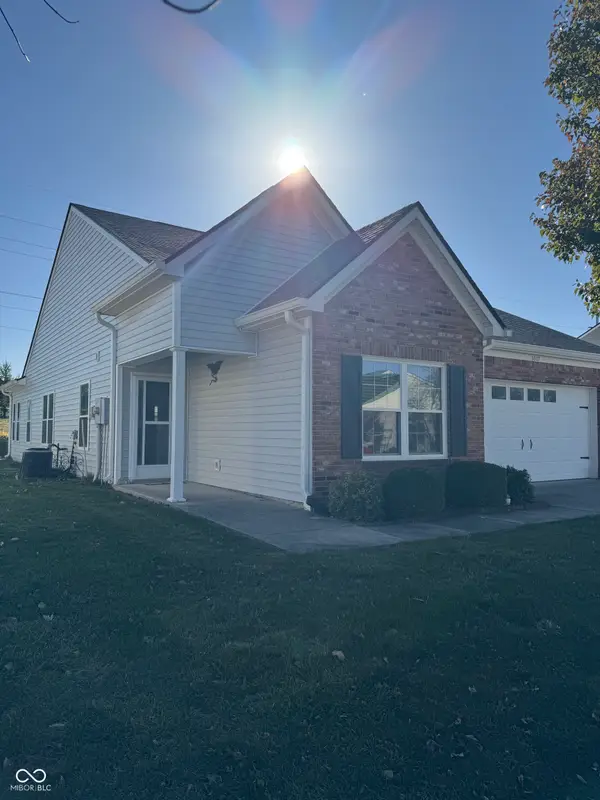 3017 Beckenham Way, Greenwood, IN 46143