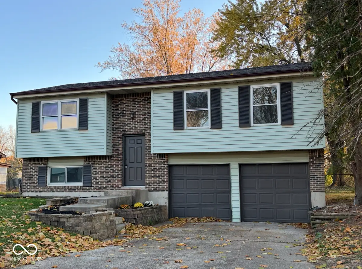 4013 Mistletoe Drive, Indianapolis, IN 46237 - Image #1