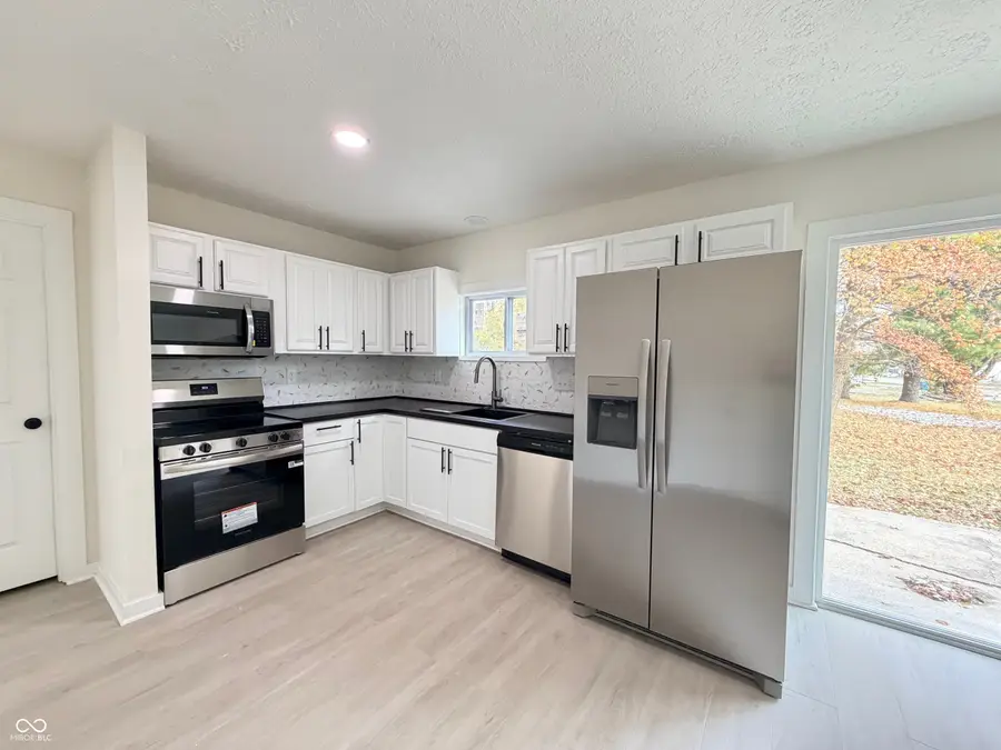 6415 Kellum Drive, Indianapolis, IN 46221 - Image #2