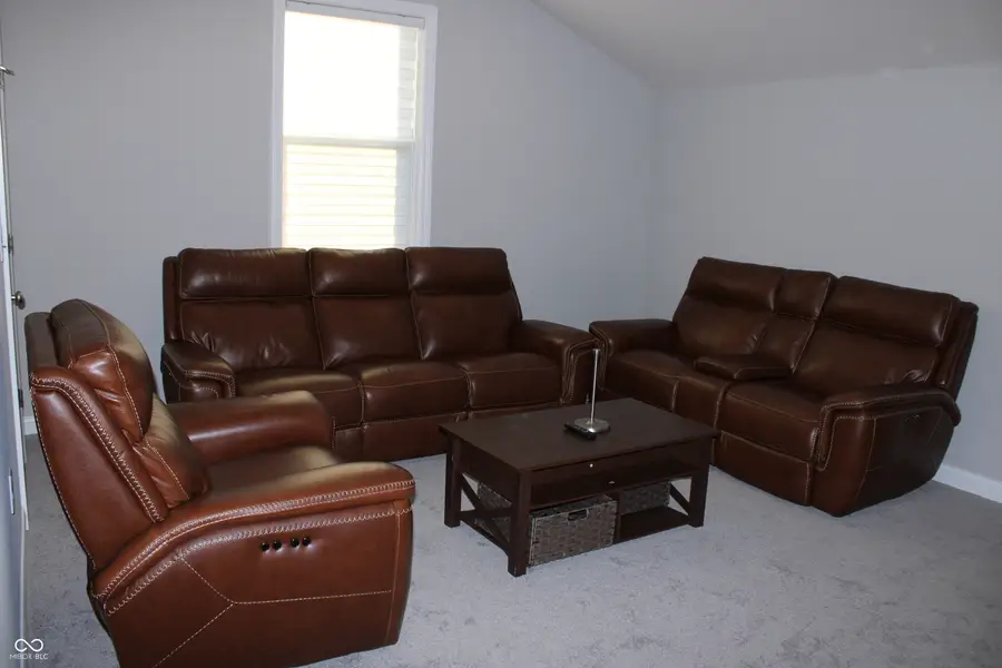 8831 Rockwood Lane, Indianapolis, IN 46259 - Image #2