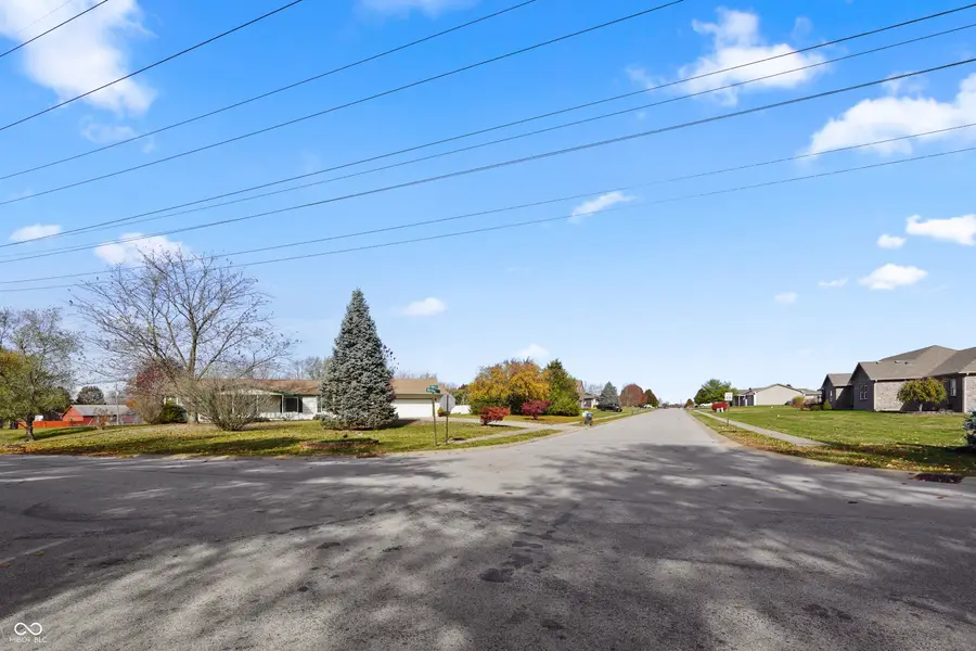 8980 Watkins Lane, Clayton, IN 46118 - Image #2