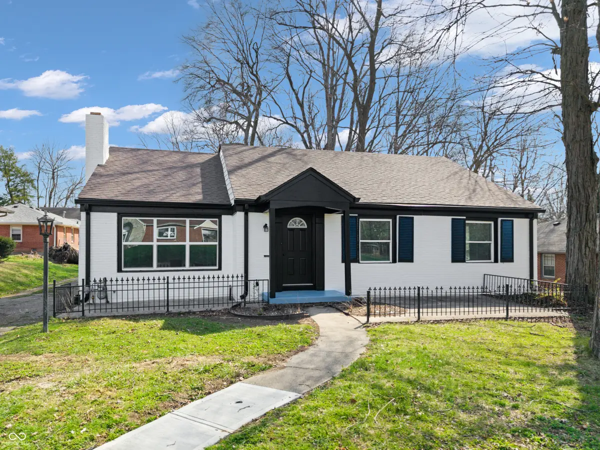 1901 W 11th Street, Anderson, IN 46016 - #1