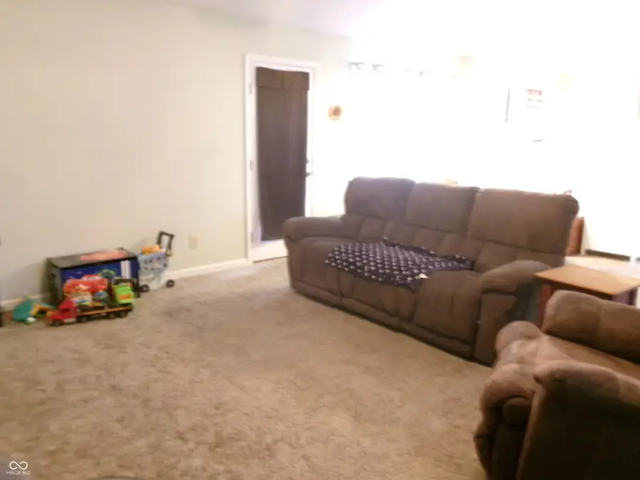 325 Fairlane Drive, Crawfordsville, IN 47933 - Image #3