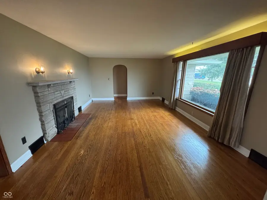 1015 W 200 S, Columbus, IN 47201 - Image #3