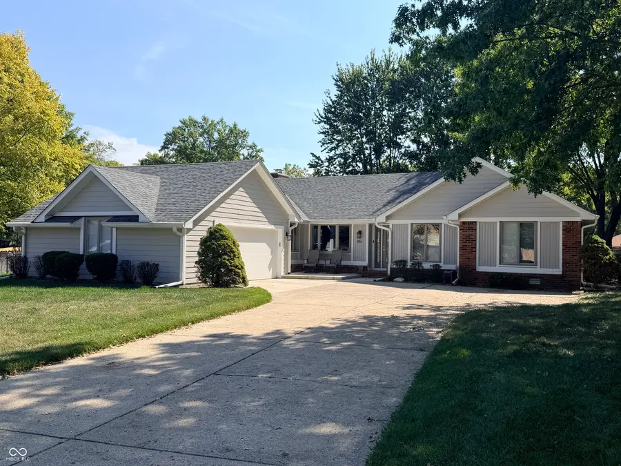 851 Revere Court, Greenwood, IN 46142 - Image #2