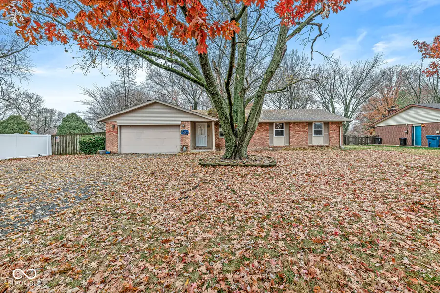 7221 Hague Road, Indianapolis, IN 46256 - Image #2