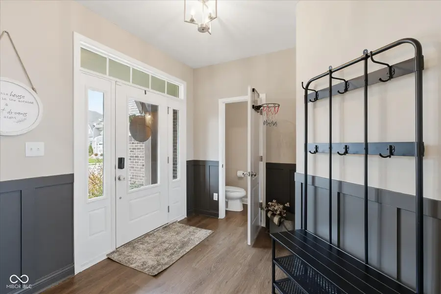 976 Pond View Drive, Greenfield, IN 46140 - Image #3