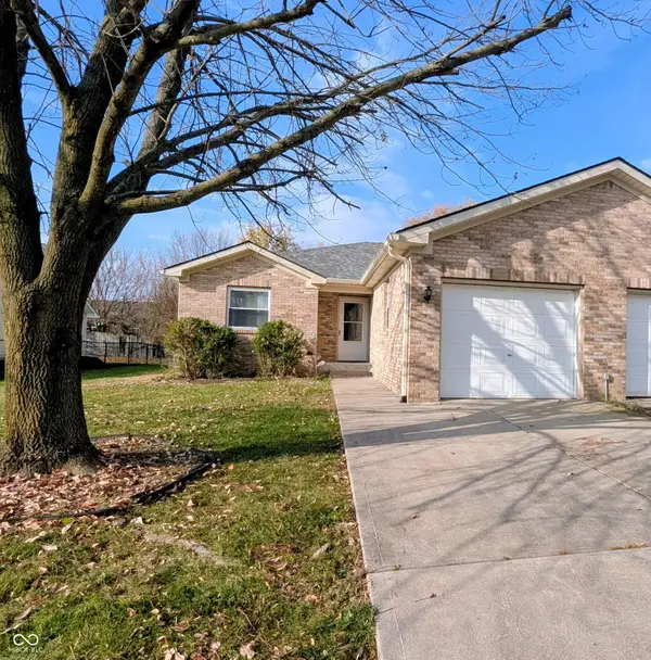 42 Grassyway Court, Whiteland, IN 46184