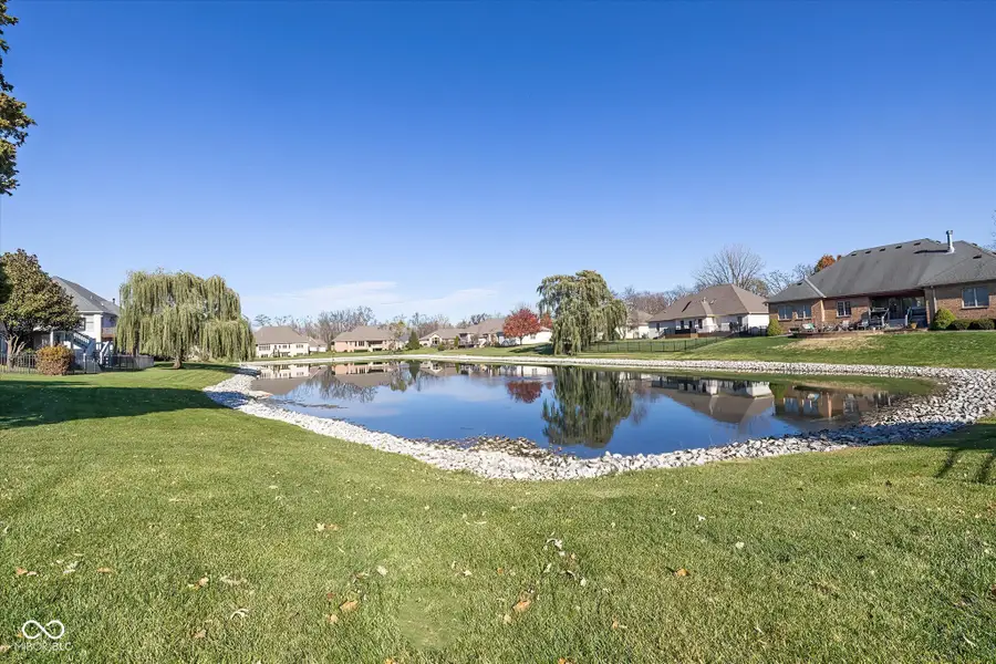 383 Walnut Woods Drive, Greenwood, IN 46142 - Image #2