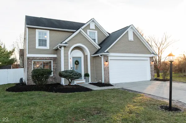 9923 Wellsford Circle, Indianapolis, IN 46236