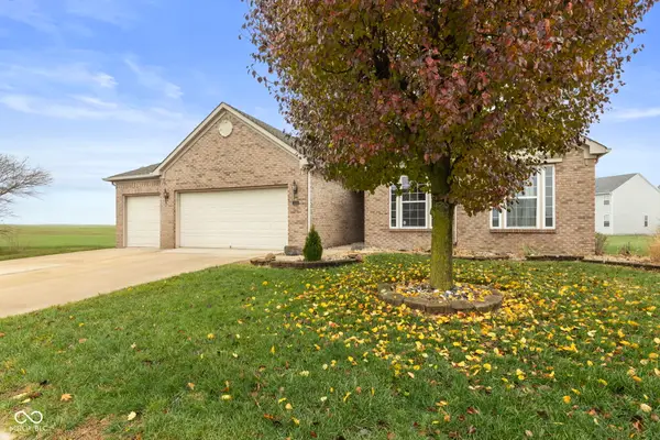 2209 Leeward Court, Greenwood, IN 46143