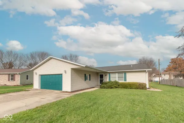 2462 W Southwind Court, Columbus, IN 47201