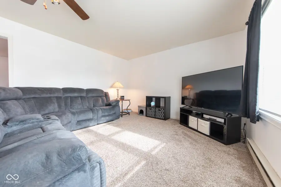 2462 W Southwind Court, Columbus, IN 47201 - Image #3